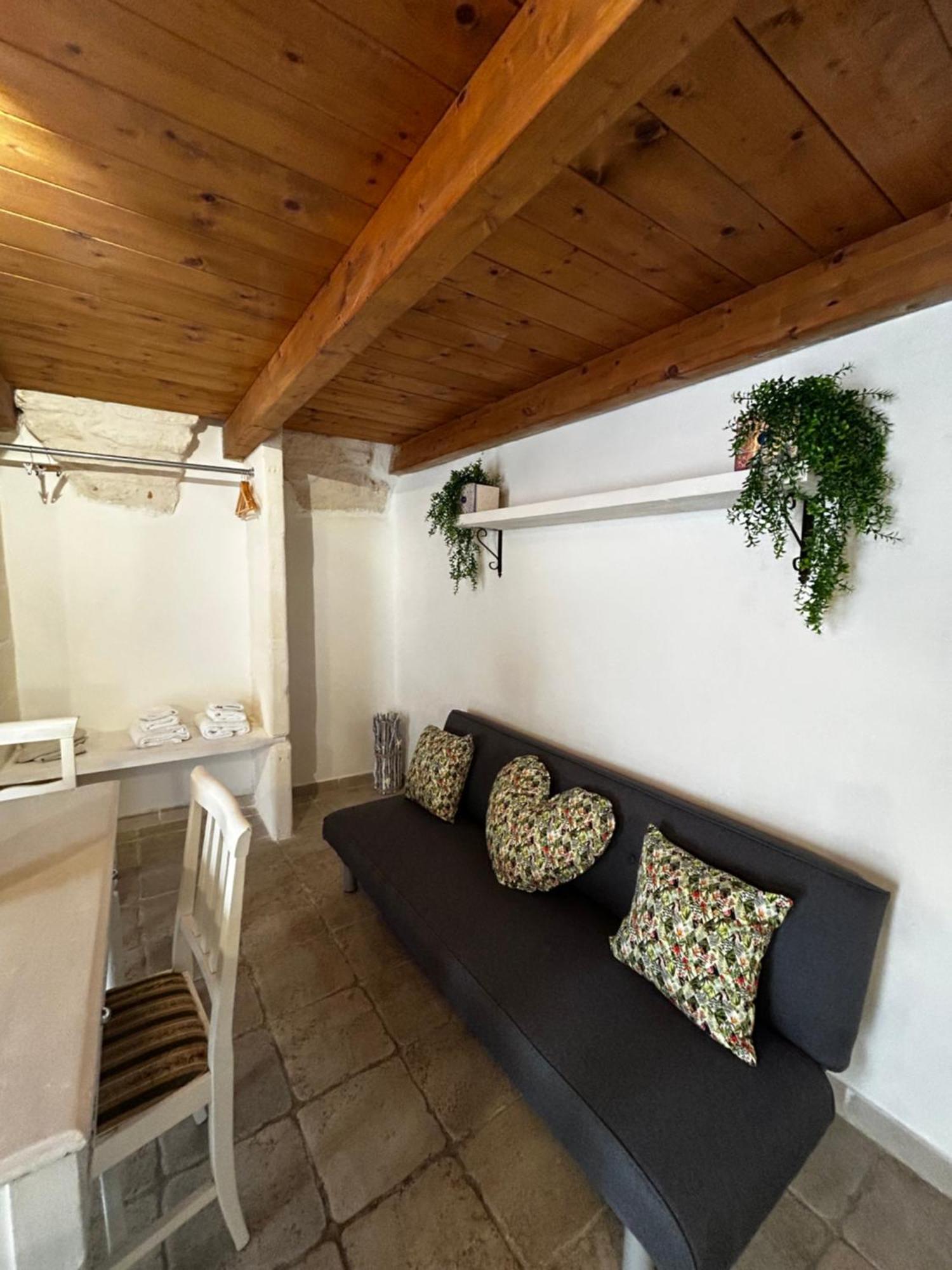 La 9 Guest House Ostuni Exterior photo
